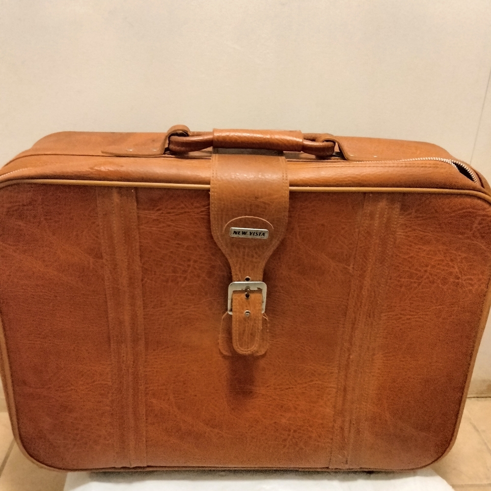Vintage 70's Suitcase | New Vista Soft Faux Leather Luggage (27×19